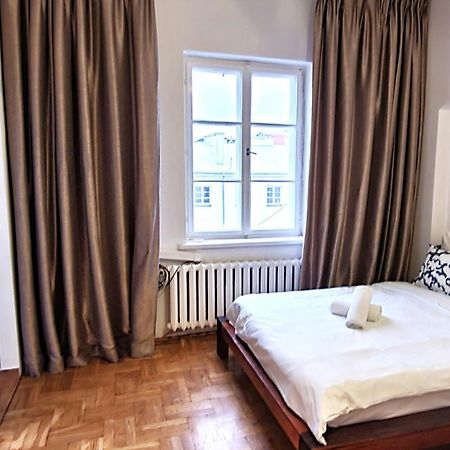 Art Dreams Apartament Chmielna 5 Varsó Kültér fotó