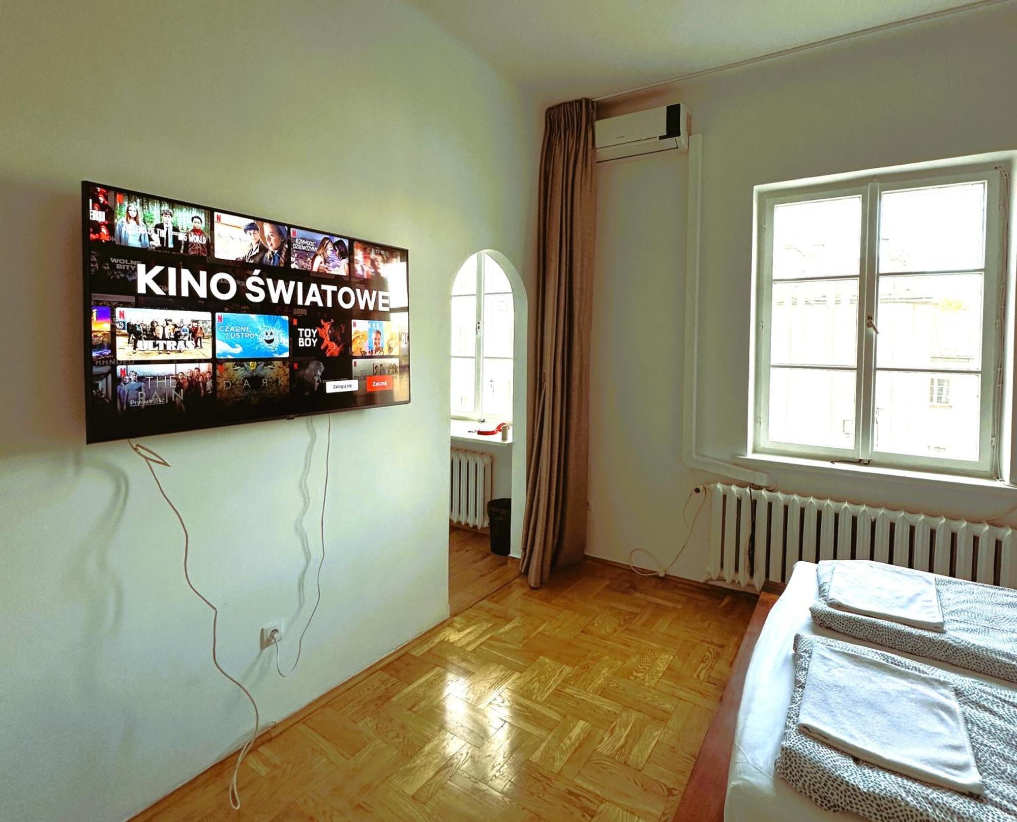 Art Dreams Apartament Chmielna 5 Varsó Kültér fotó