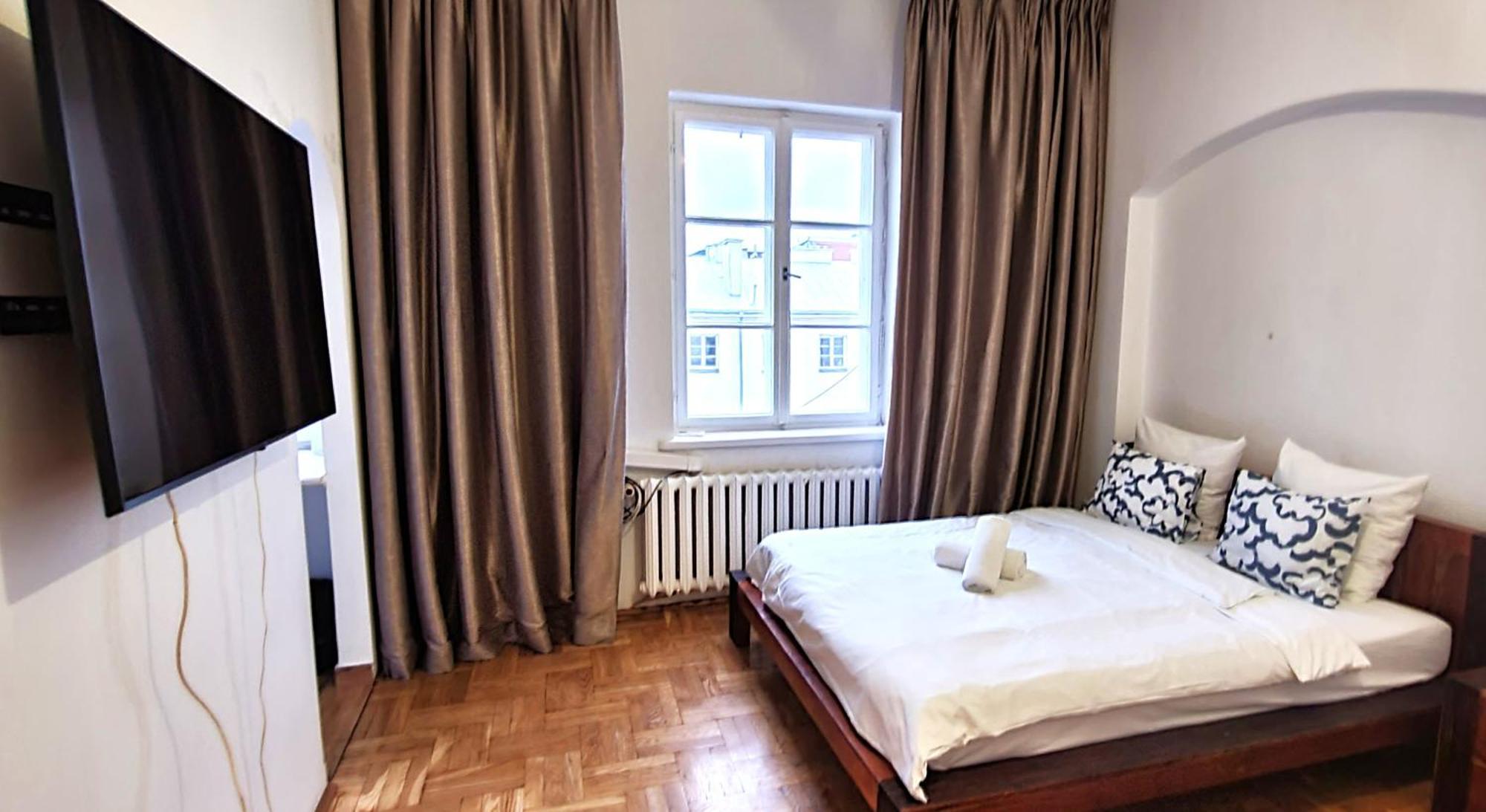 Art Dreams Apartament Chmielna 5 Varsó Kültér fotó